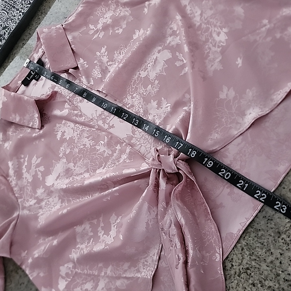 NWT...Lulus pink floral printed boho tie front blouse! - Picture 11 of 12